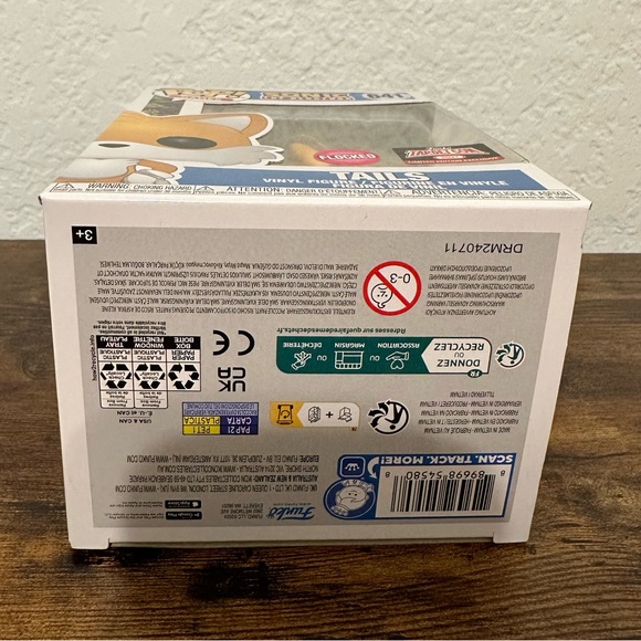 *SOLD* NIB Funko Target Con Exclusive Sonic Tails (Flocked) - Picture 5 of 5